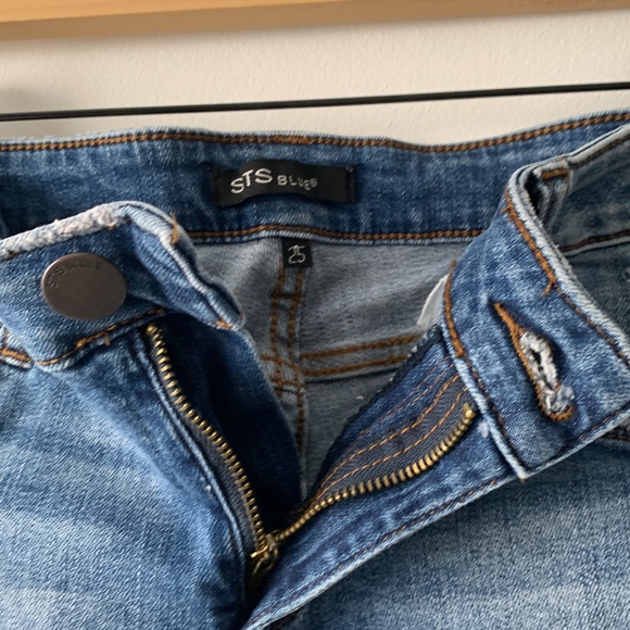 STS Blue Jean Shorts - Picture 4 of 7